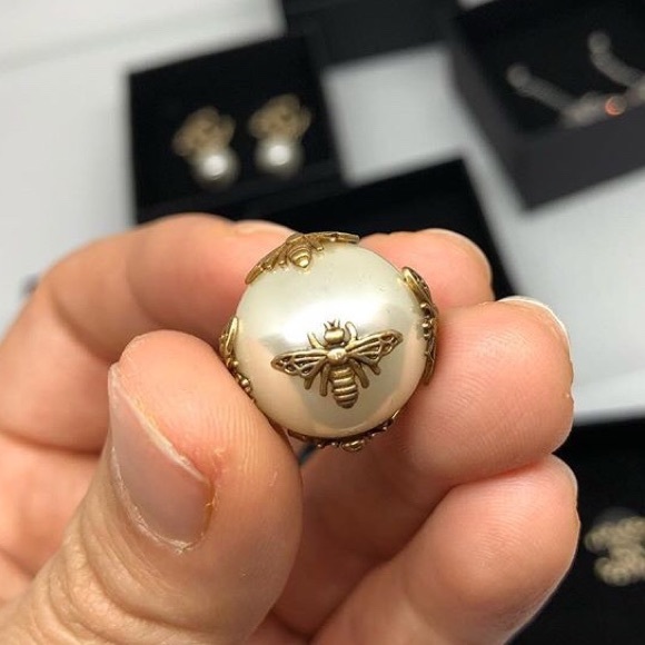 Christian Dior J'ADIOR BEE パール ビー ピアス Christian Dior J'Adior Bee Stud Earrings Metal Gold | eBay